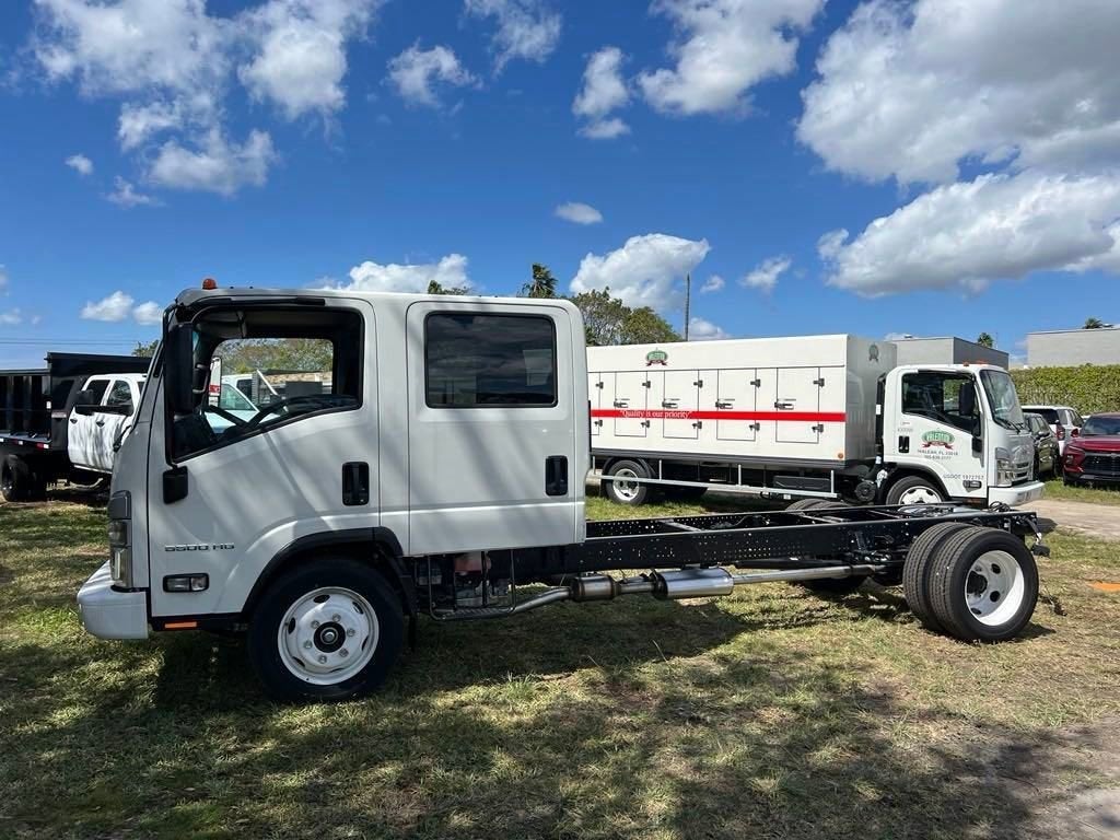 2024 Chevrolet Low Cab Forward 5500 HG 1WT