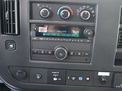 2025 Chevrolet Express Cutaway 3500 1WT