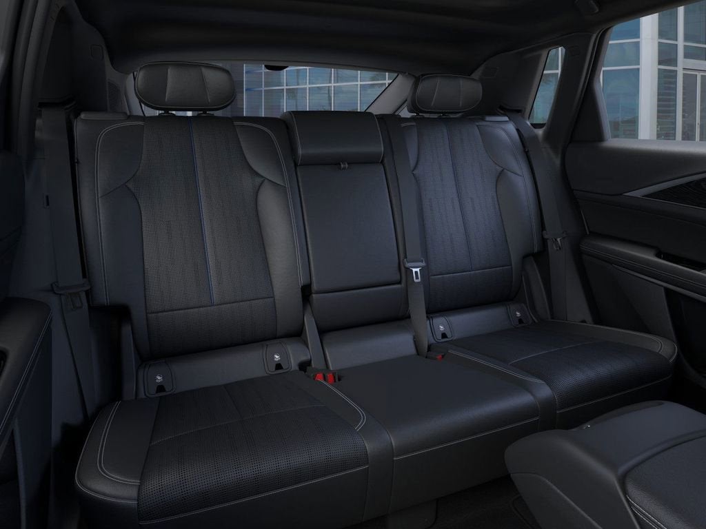 2025 Cadillac LYRIQ Luxury 1