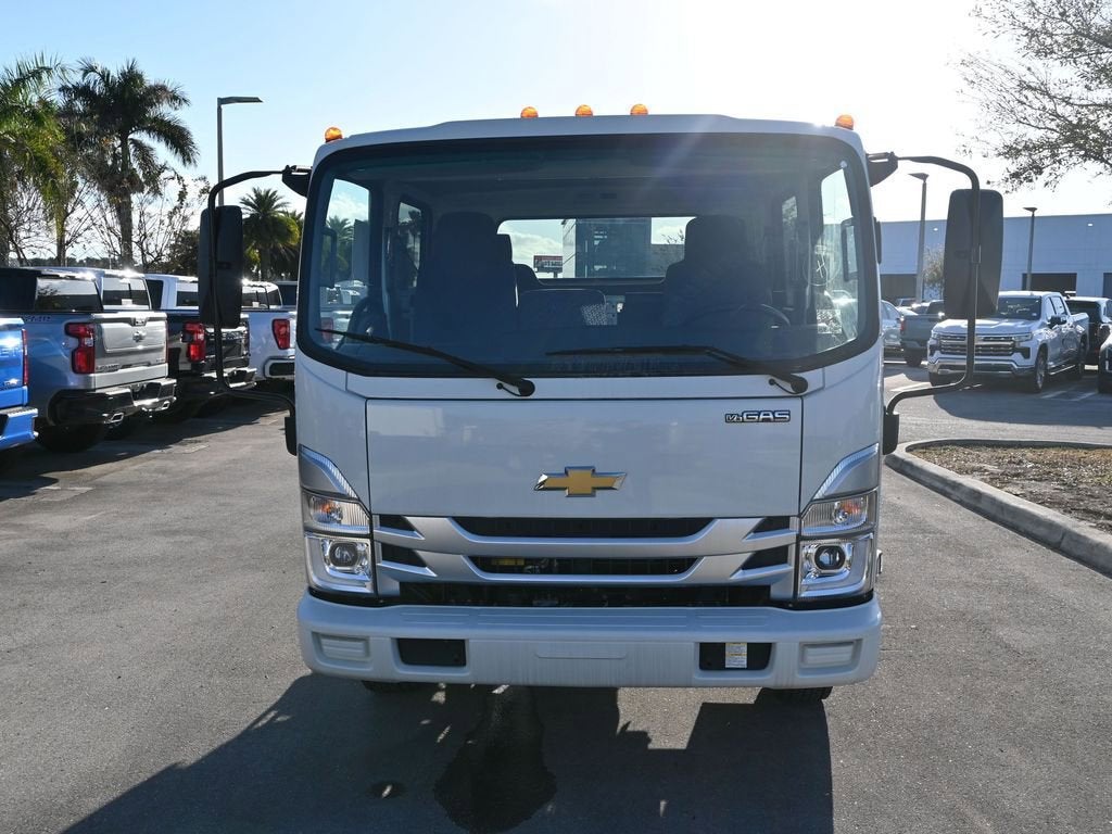 2025 Chevrolet Low Cab Forward 4500 Base