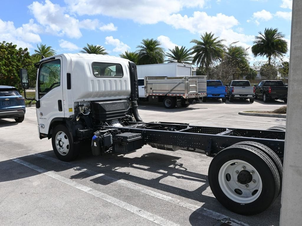 2025 Chevrolet Low Cab Forward 4500 XD Base